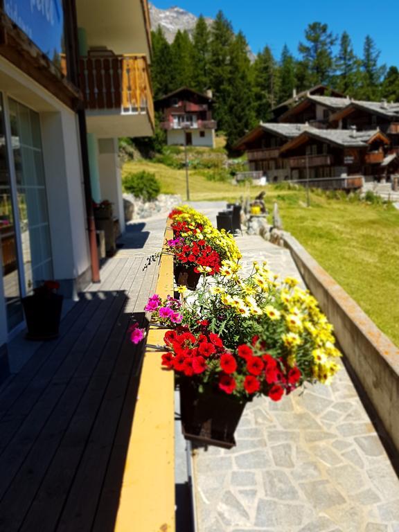 Hotel Alpenperle Saas-Fee Exterior foto
