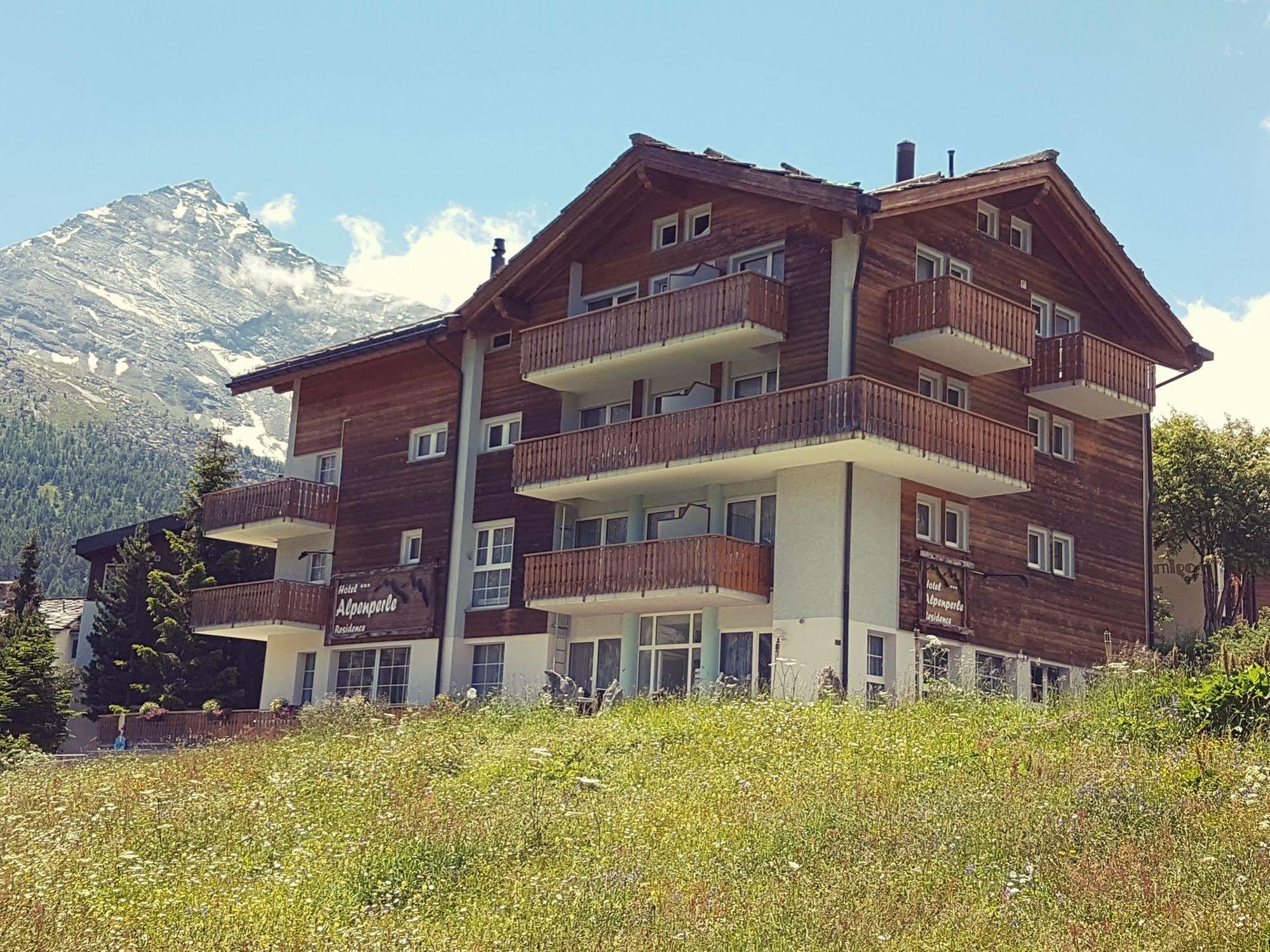 Hotel Alpenperle Saas-Fee Exterior foto